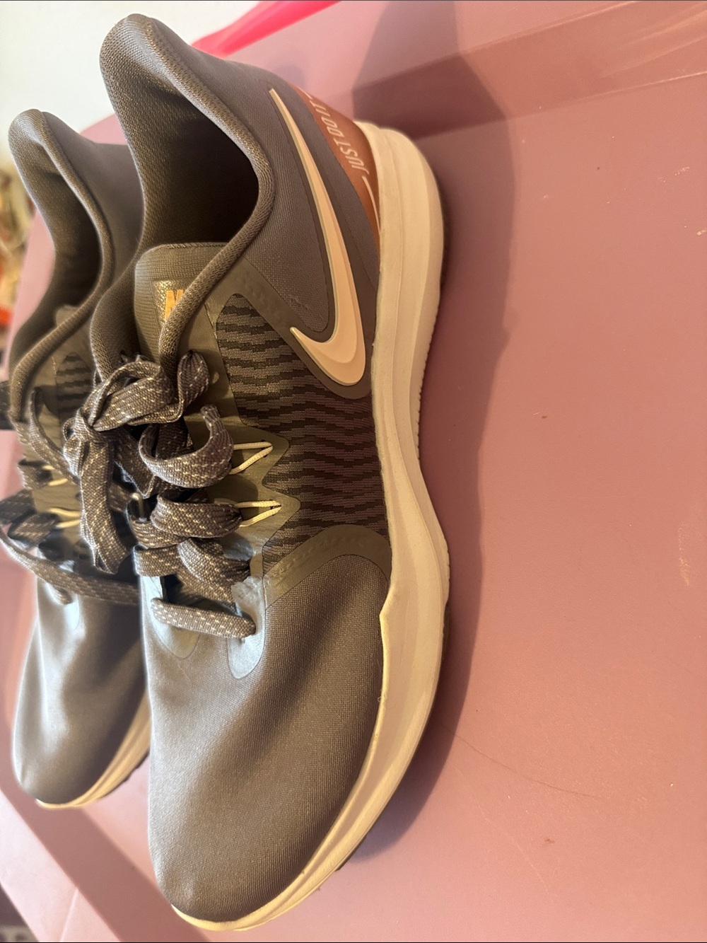 Nike Women's Gray and Pink Low-Top Athletic Sneakers